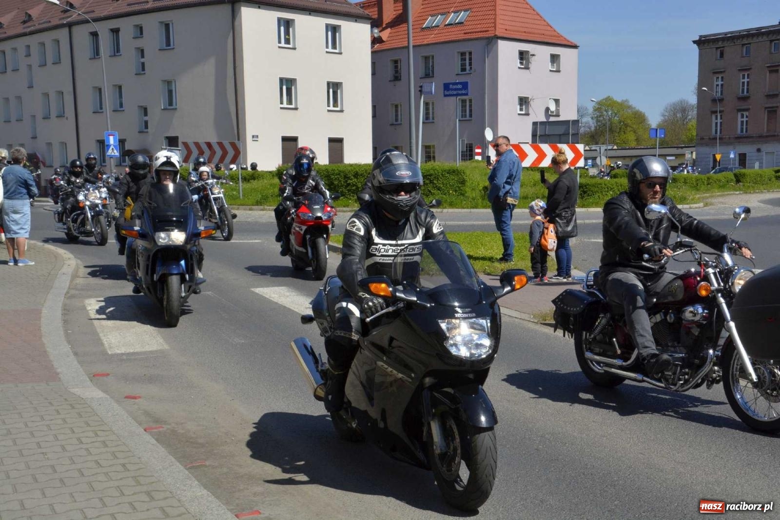 Zdjęcie w galerii na portalu naszraciborz.pl: Raciborska inauguracja sezonu motocyklowego wiadomości z regionu
