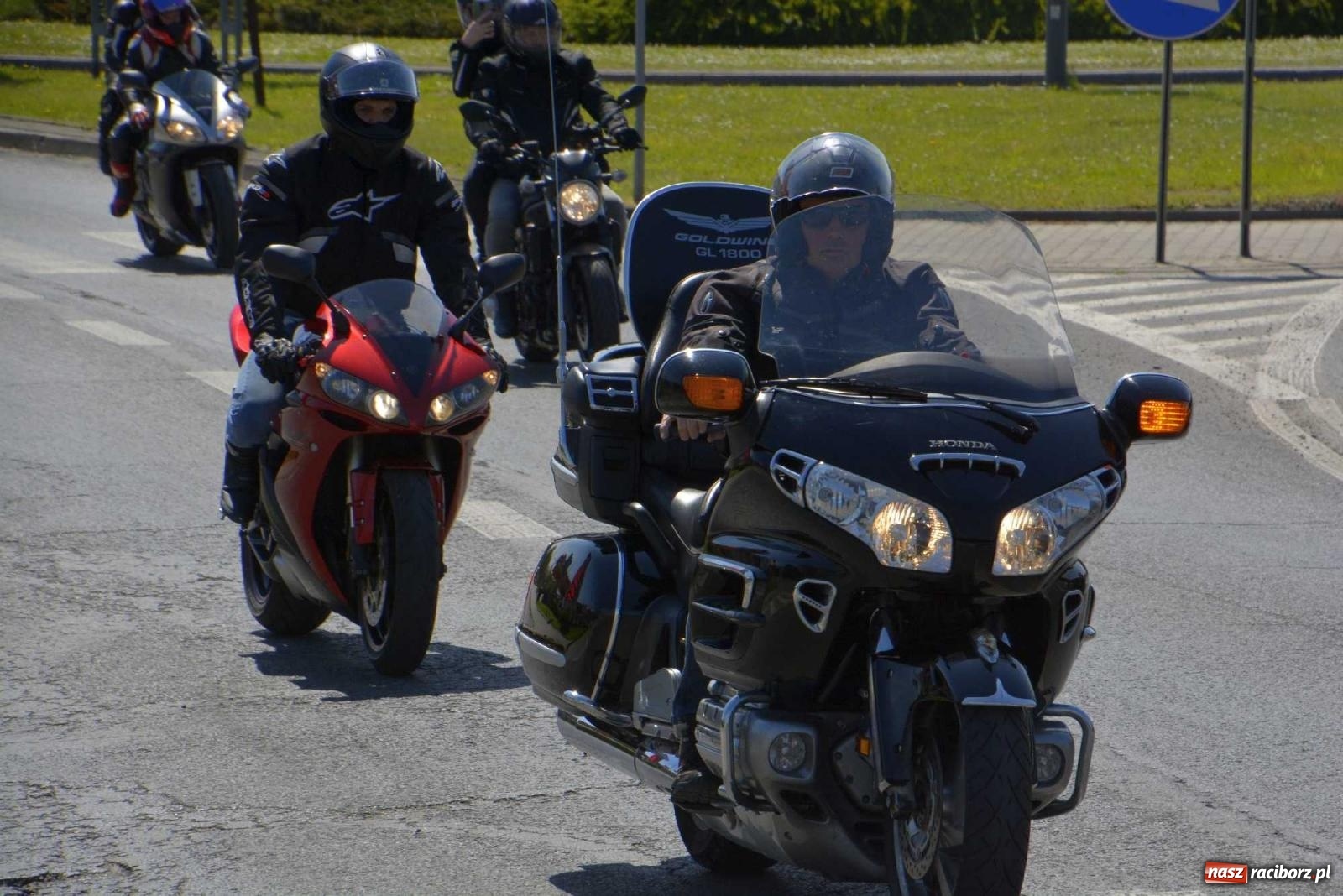 Zdjęcie w galerii na portalu naszraciborz.pl: Raciborska inauguracja sezonu motocyklowego wiadomości z regionu