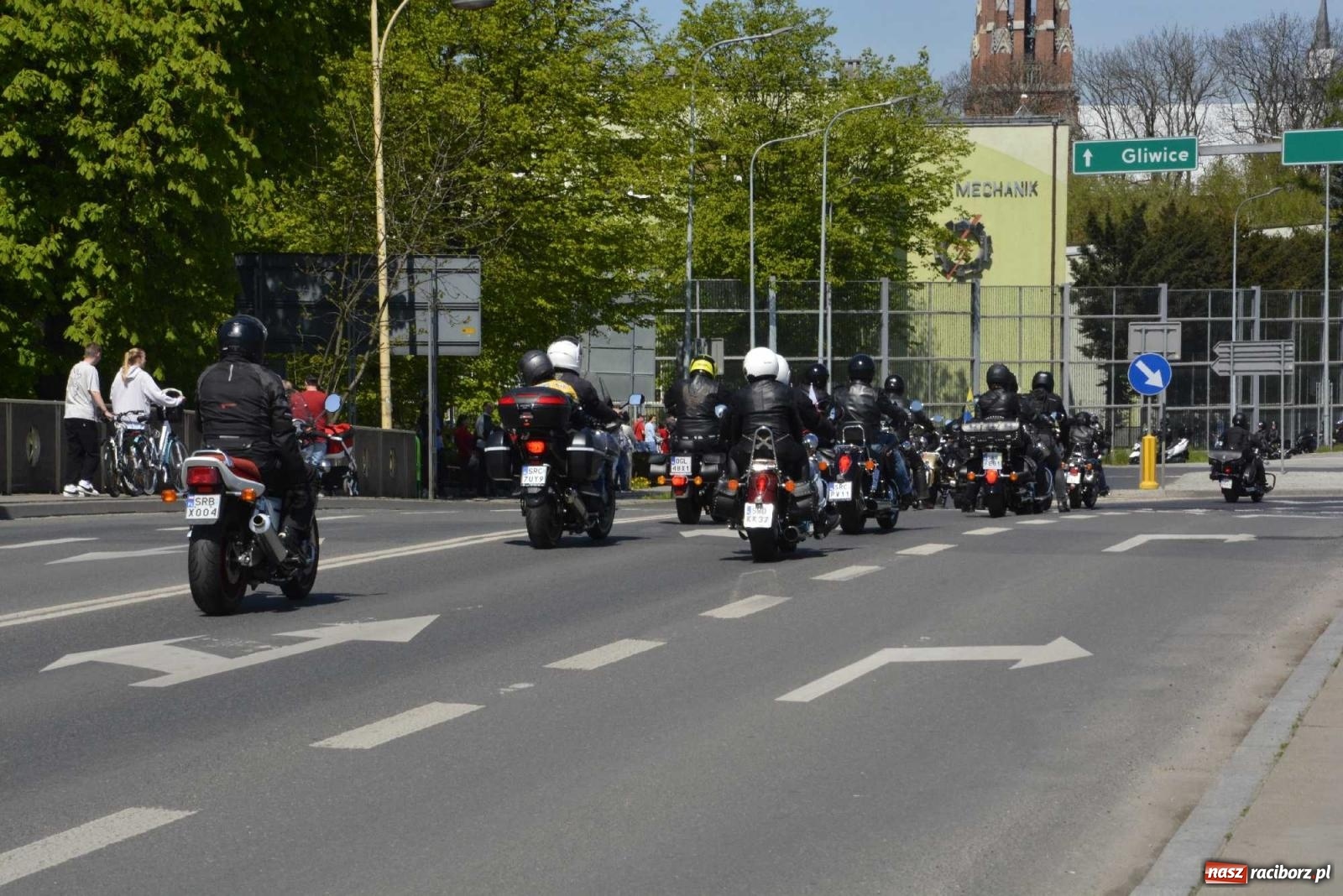 Zdjęcie w galerii na portalu naszraciborz.pl: Raciborska inauguracja sezonu motocyklowego wiadomości z regionu