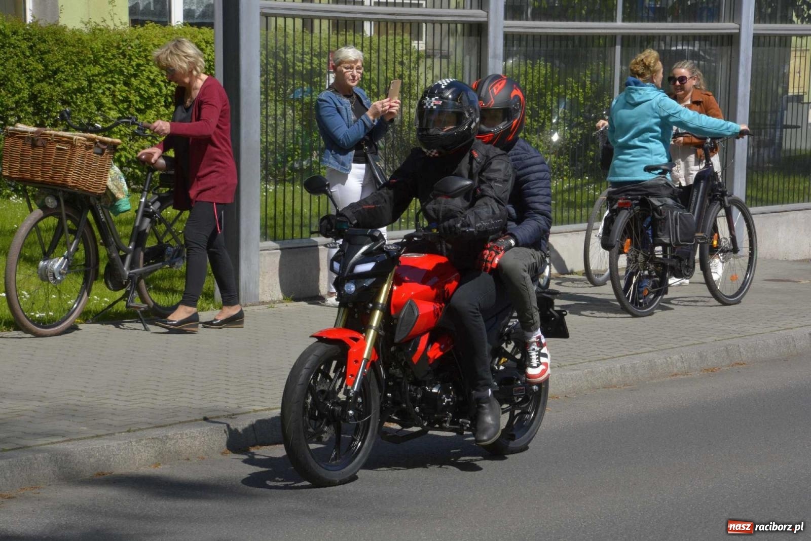 Zdjęcie w galerii na portalu naszraciborz.pl: Raciborska inauguracja sezonu motocyklowego wiadomości z regionu