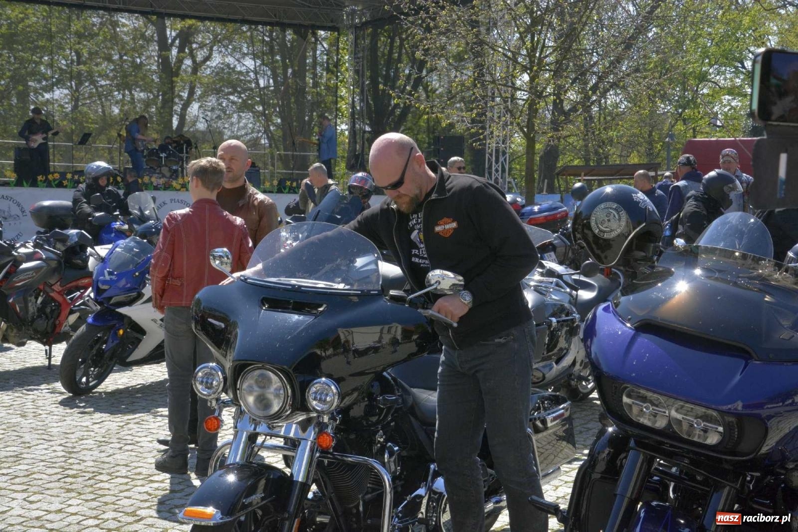 Zdjęcie w galerii na portalu naszraciborz.pl: Raciborska inauguracja sezonu motocyklowego wiadomości z regionu