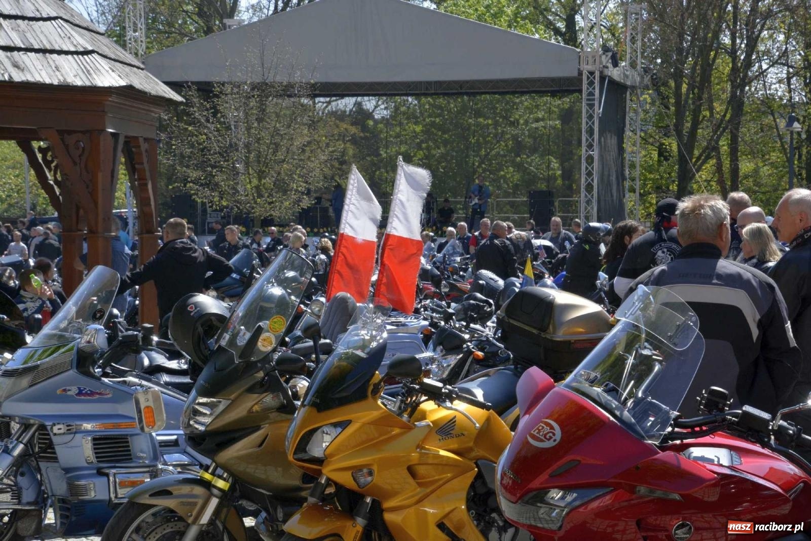 Zdjęcie w galerii na portalu naszraciborz.pl: Raciborska inauguracja sezonu motocyklowego wiadomości z regionu