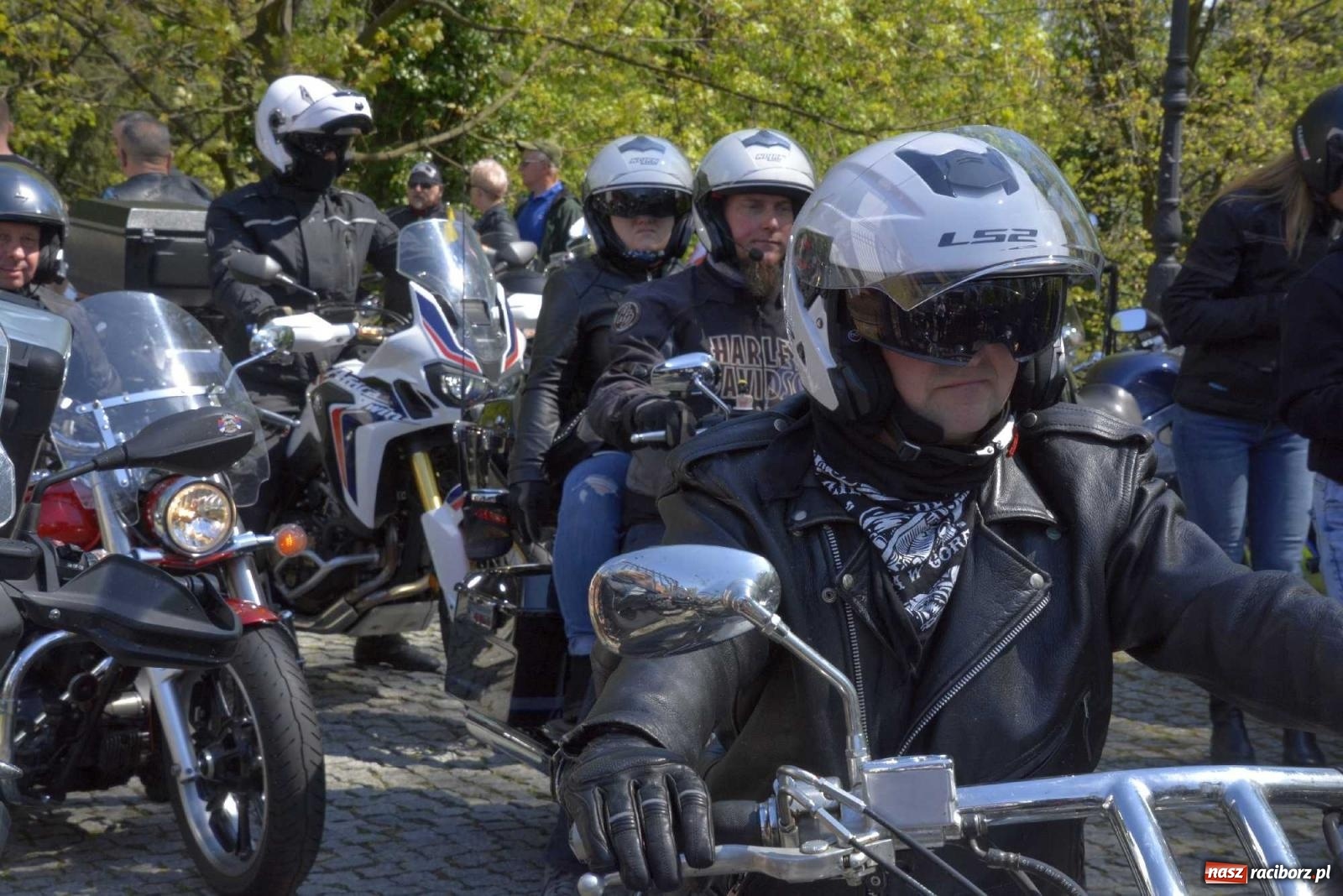 Zdjęcie w galerii na portalu naszraciborz.pl: Raciborska inauguracja sezonu motocyklowego wiadomości z regionu