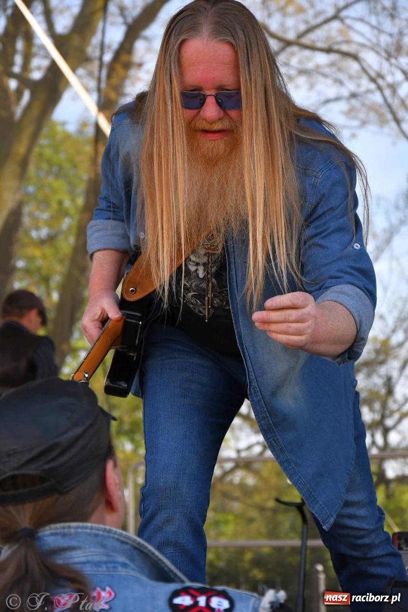 Zdjęcie w galerii na portalu naszraciborz.pl: Manson Band na raciborskim zamku [FOTO] wiadomości z regionu