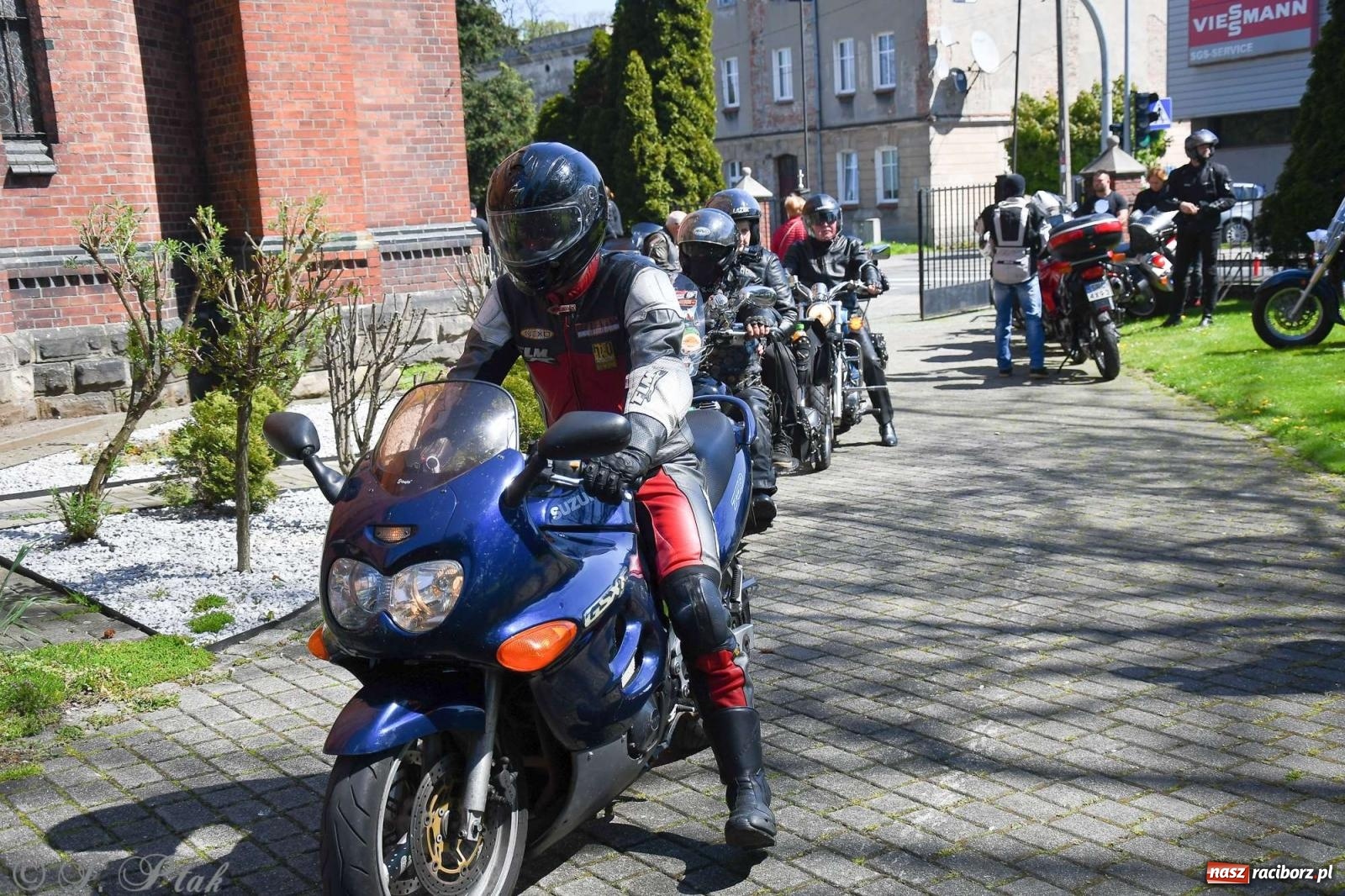 Zdjęcie w galerii na portalu naszraciborz.pl: Setki motocyklistów na ulicach Raciborza [FOTO] wiadomości z regionu