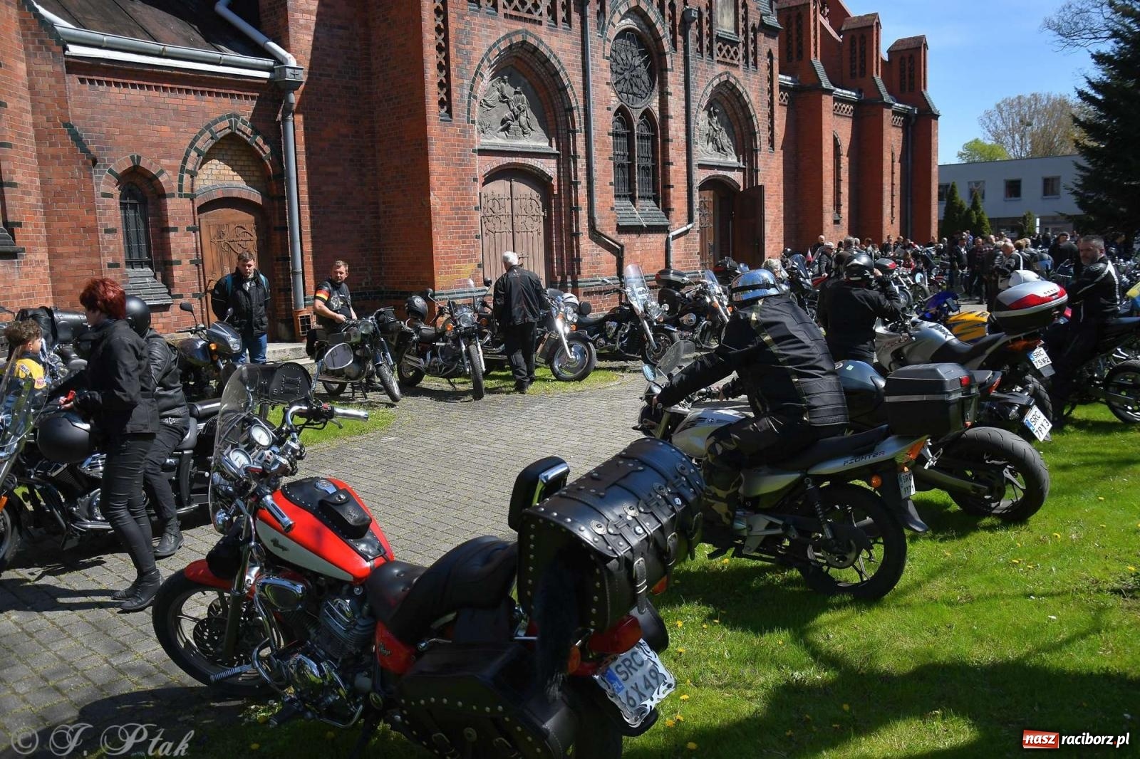 Zdjęcie w galerii na portalu naszraciborz.pl: Setki motocyklistów na ulicach Raciborza [FOTO] wiadomości z regionu