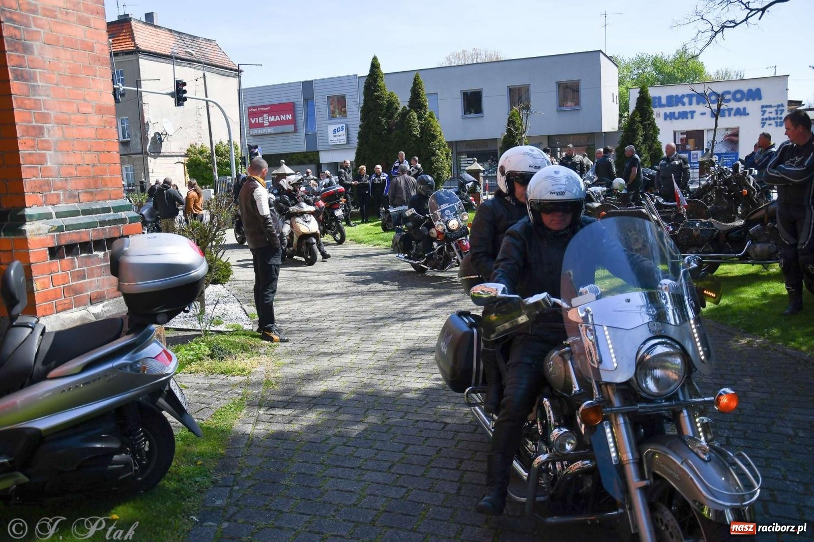 Zdjęcie w galerii na portalu naszraciborz.pl: Setki motocyklistów na ulicach Raciborza [FOTO] wiadomości z regionu