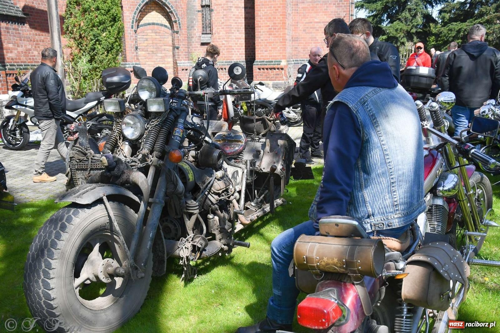 Zdjęcie w galerii na portalu naszraciborz.pl: Setki motocyklistów na ulicach Raciborza [FOTO] wiadomości z regionu