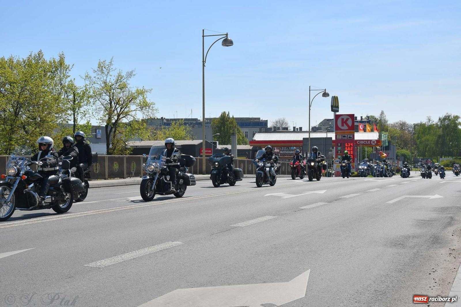 Zdjęcie w galerii na portalu naszraciborz.pl: Setki motocyklistów na ulicach Raciborza [FOTO] wiadomości z regionu