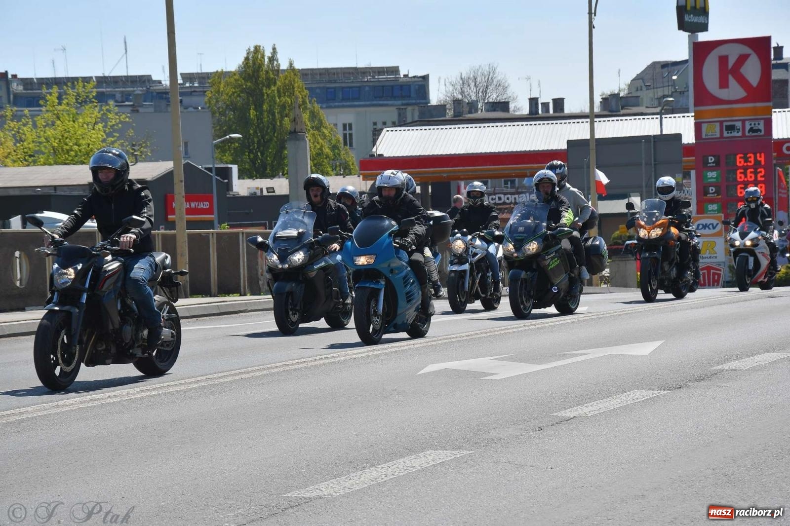 Zdjęcie w galerii na portalu naszraciborz.pl: Setki motocyklistów na ulicach Raciborza [FOTO] wiadomości z regionu