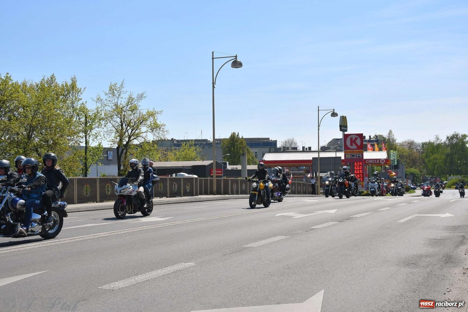 Zdjęcie w galerii na portalu naszraciborz.pl: Setki motocyklistów na ulicach Raciborza [FOTO] wiadomości z regionu