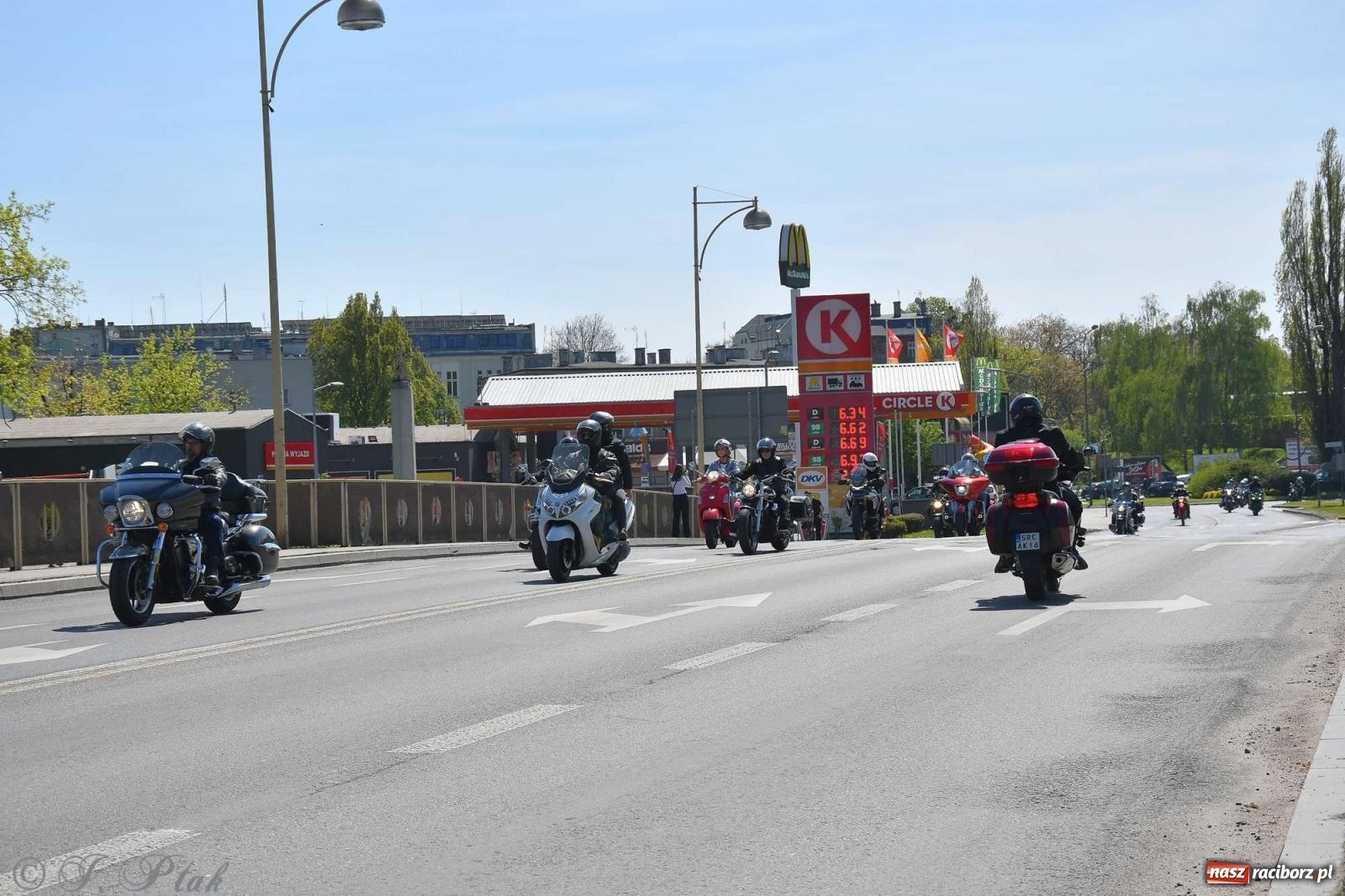 Zdjęcie w galerii na portalu naszraciborz.pl: Setki motocyklistów na ulicach Raciborza [FOTO] wiadomości z regionu