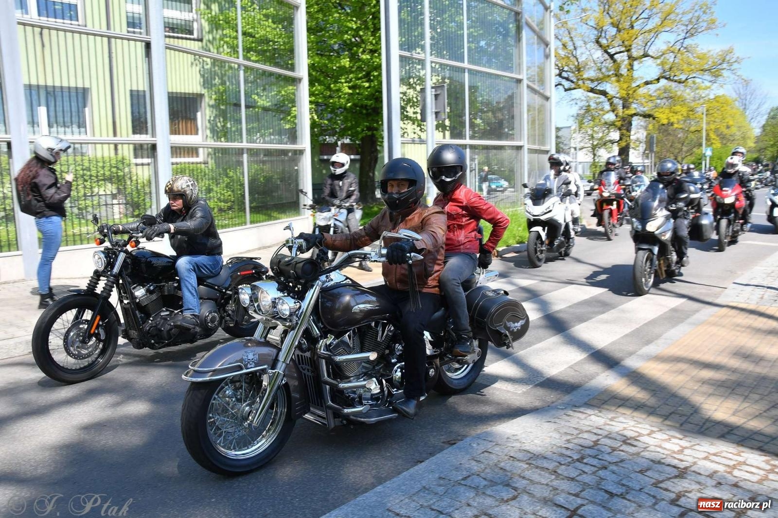 Zdjęcie w galerii na portalu naszraciborz.pl: Setki motocyklistów na ulicach Raciborza [FOTO] wiadomości z regionu