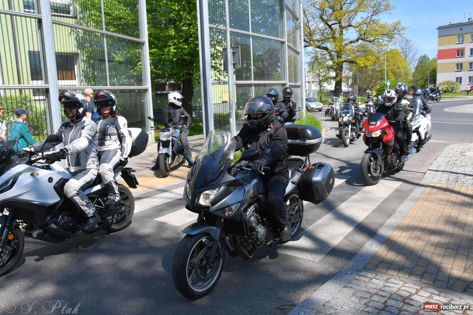 Zdjęcie w galerii na portalu naszraciborz.pl: Setki motocyklistów na ulicach Raciborza [FOTO] wiadomości z regionu