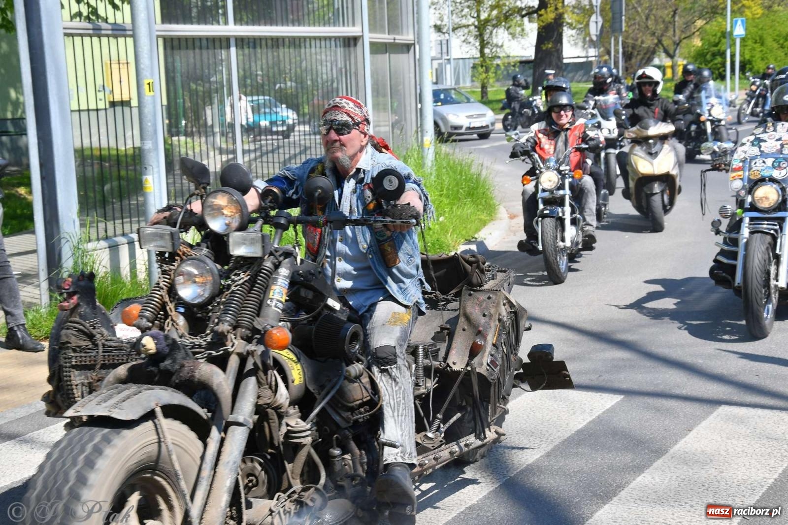 Zdjęcie w galerii na portalu naszraciborz.pl: Setki motocyklistów na ulicach Raciborza [FOTO] wiadomości z regionu