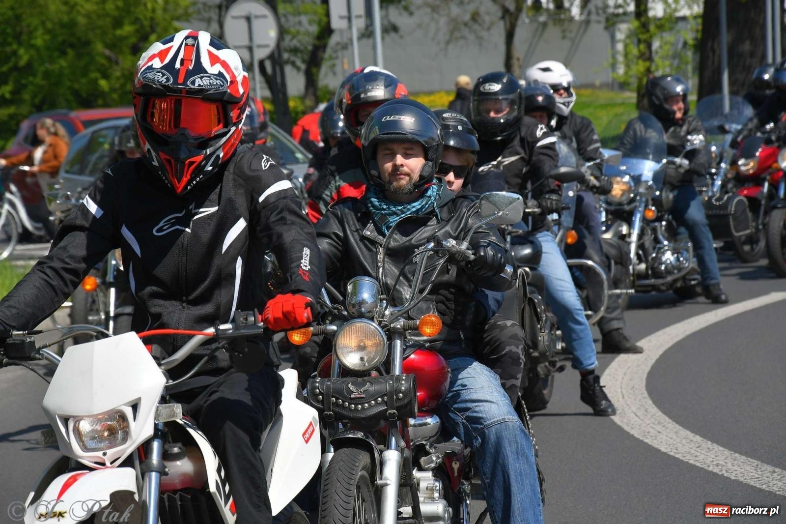 Zdjęcie w galerii na portalu naszraciborz.pl: Setki motocyklistów na ulicach Raciborza [FOTO] wiadomości z regionu