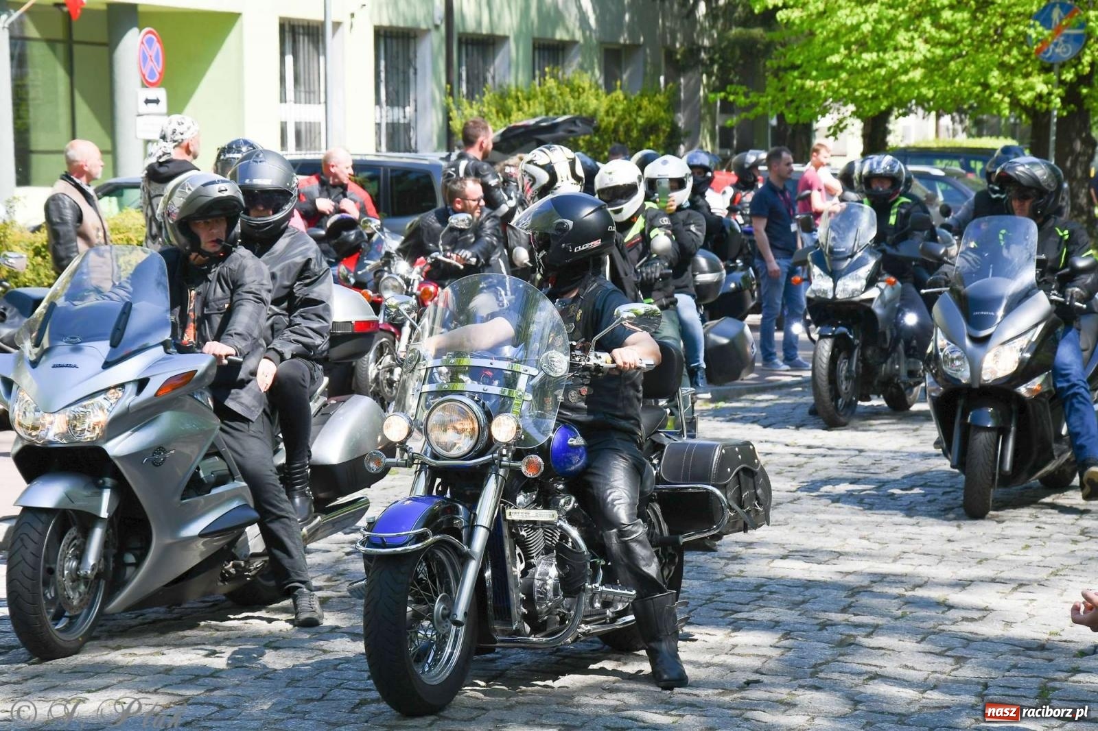 Zdjęcie w galerii na portalu naszraciborz.pl: Setki motocyklistów na ulicach Raciborza [FOTO] wiadomości z regionu