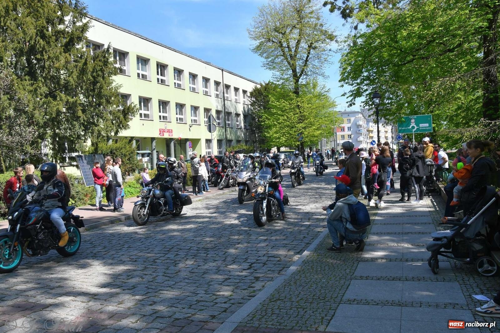 Zdjęcie w galerii na portalu naszraciborz.pl: Setki motocyklistów na ulicach Raciborza [FOTO] wiadomości z regionu