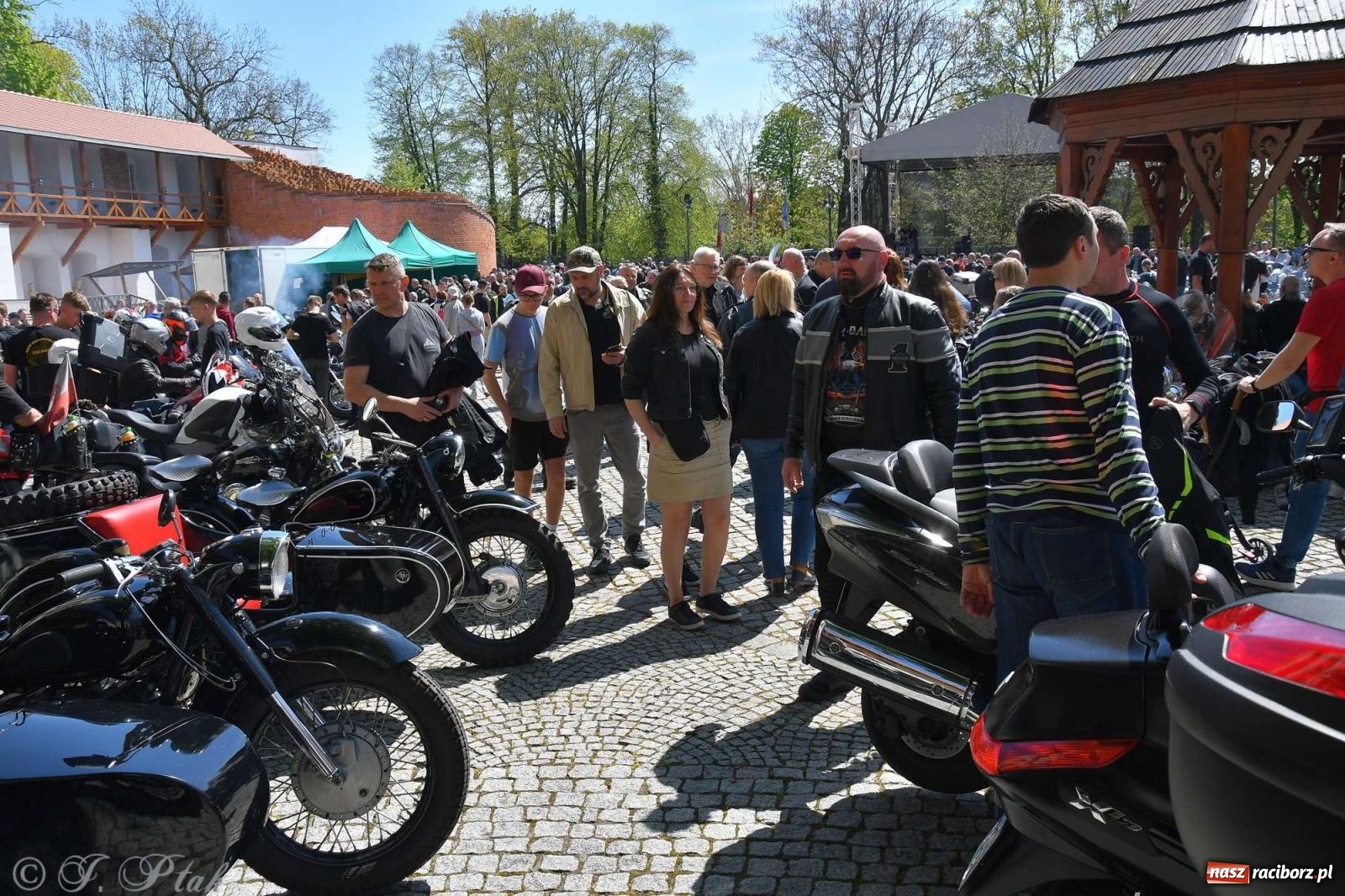 Zdjęcie w galerii na portalu naszraciborz.pl: Setki motocyklistów na ulicach Raciborza [FOTO] wiadomości z regionu