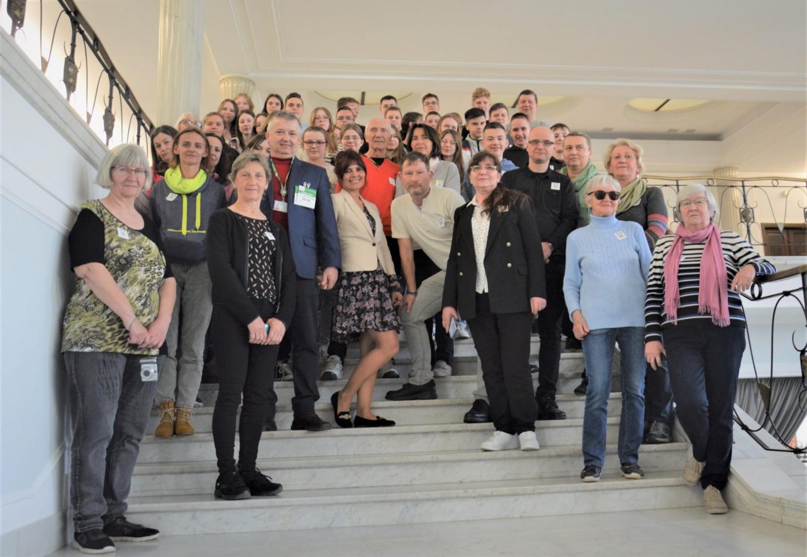 Zdjęcie w galerii na portalu naszraciborz.pl: PTTK zabrało raciborzan do stolicy wiadomości z regionu