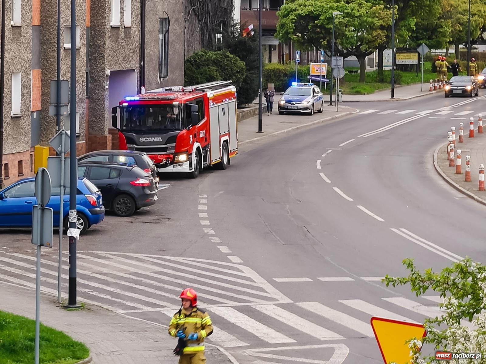 Zdjęcie w galerii na portalu naszraciborz.pl: Wyciek paliwa przy Jasnej. Seria interwencji z plamami na jezdni [FOTO] wiadomości z regionu