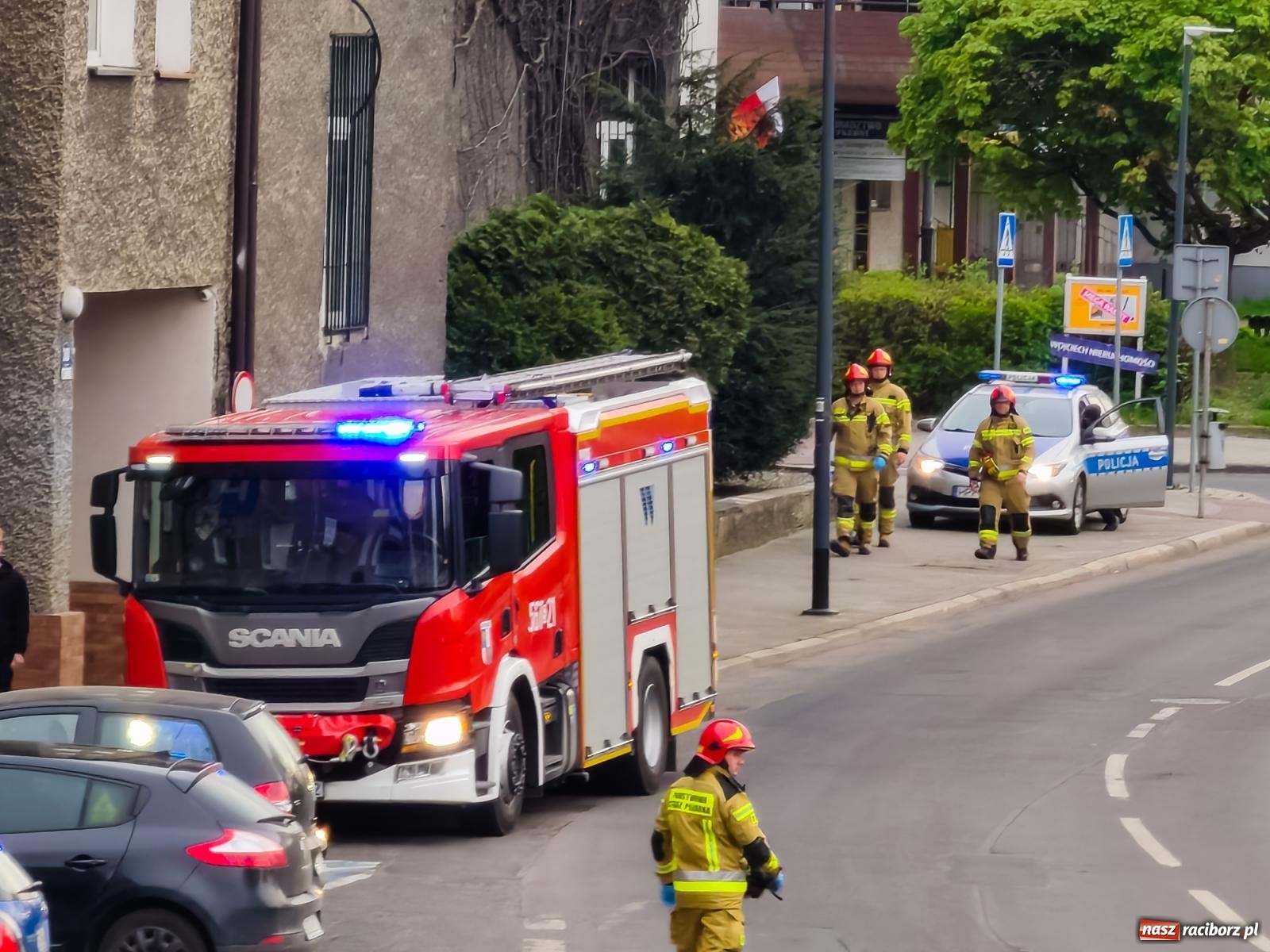 Zdjęcie w galerii na portalu naszraciborz.pl: Wyciek paliwa przy Jasnej. Seria interwencji z plamami na jezdni [FOTO] wiadomości z regionu