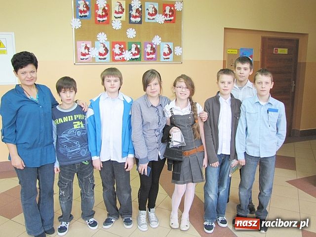 Zdjęcie w galerii na portalu naszraciborz.pl: Próbny sprawdzian szóstoklasistów w SP 13 wiadomości z regionu