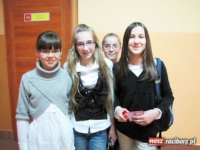 Zdjęcie w galerii na portalu naszraciborz.pl: Próbny sprawdzian szóstoklasistów w SP 13 wiadomości z regionu