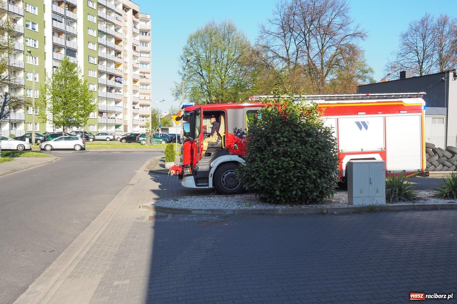 Zdjęcie w galerii na portalu naszraciborz.pl: Otwarcie mieszkania i alarm z czujki. Strażackie interwencje przy Katowickiej [FOTO] wiadomości z regionu