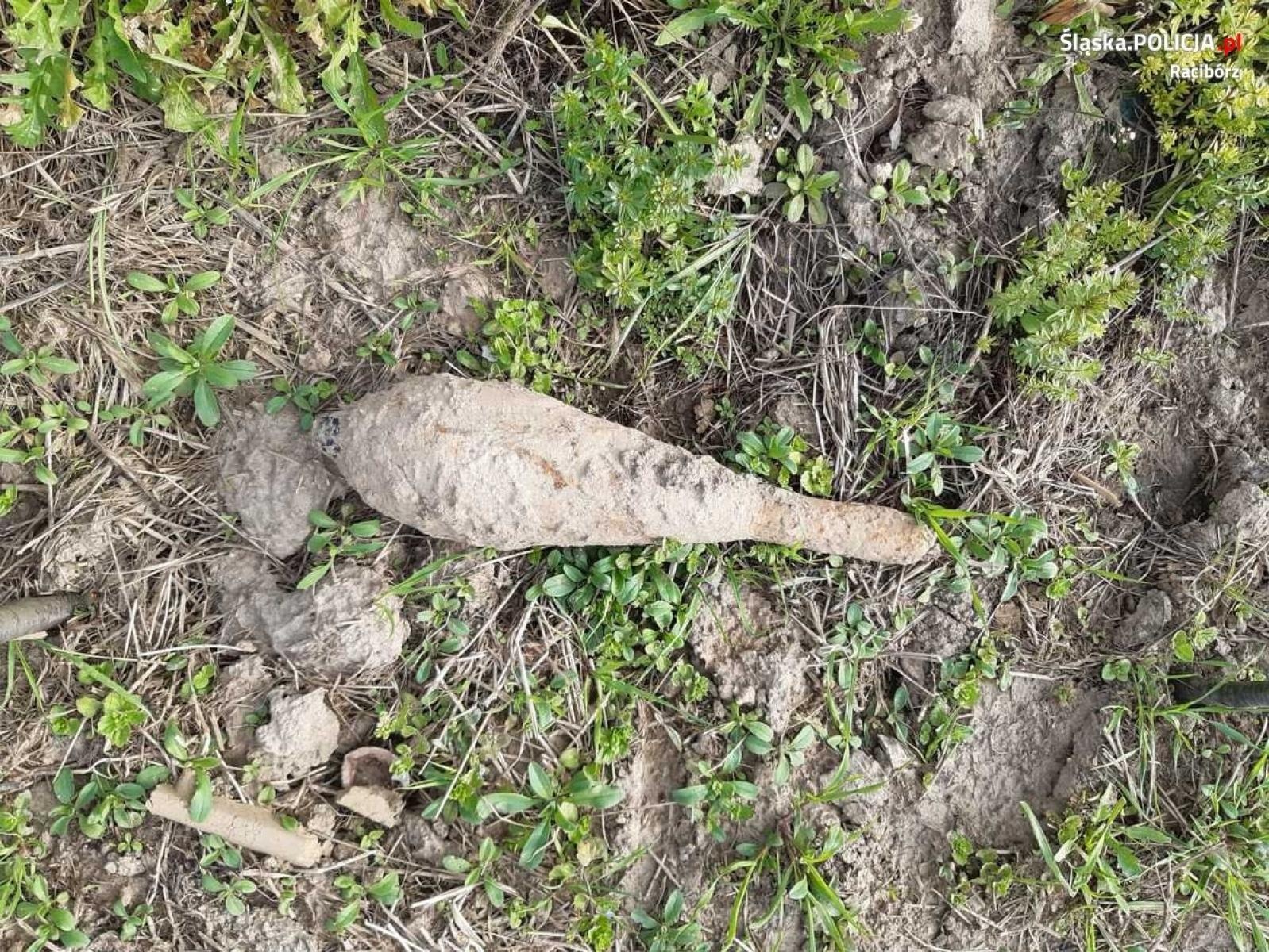 Zdjęcie w galerii na portalu naszraciborz.pl: Niebezpieczne znaleziska w Sławikowie i Bojanowie [FOTO] wiadomości z regionu