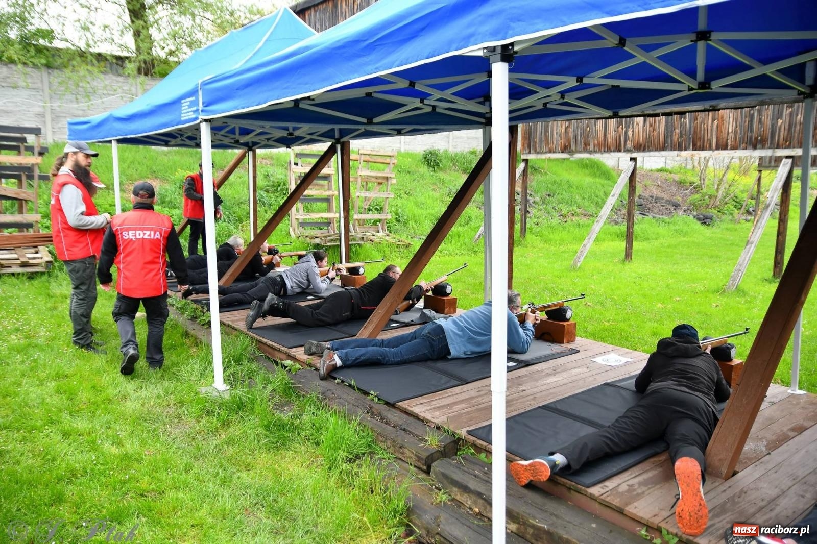 Zdjęcie w galerii na portalu naszraciborz.pl: Turniej strzelecki o Tarczę Konstytucji 3 Maja [FOTO i WIDEO] wiadomości z regionu