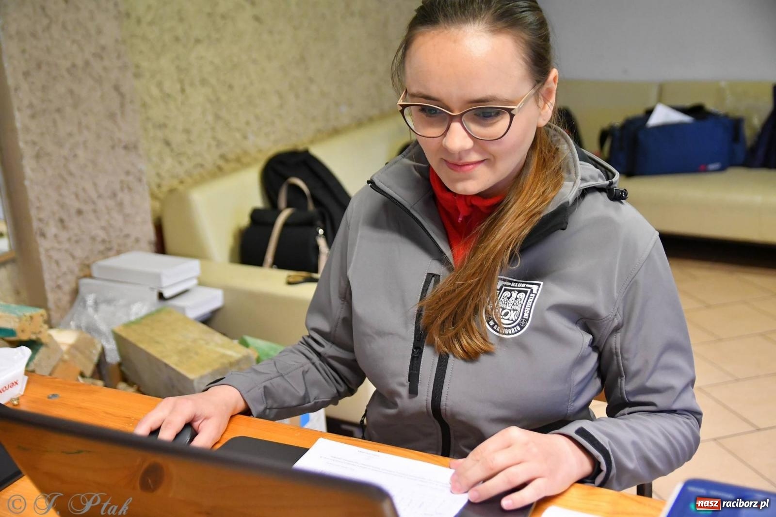 Zdjęcie w galerii na portalu naszraciborz.pl: Turniej strzelecki o Tarczę Konstytucji 3 Maja [FOTO i WIDEO] wiadomości z regionu