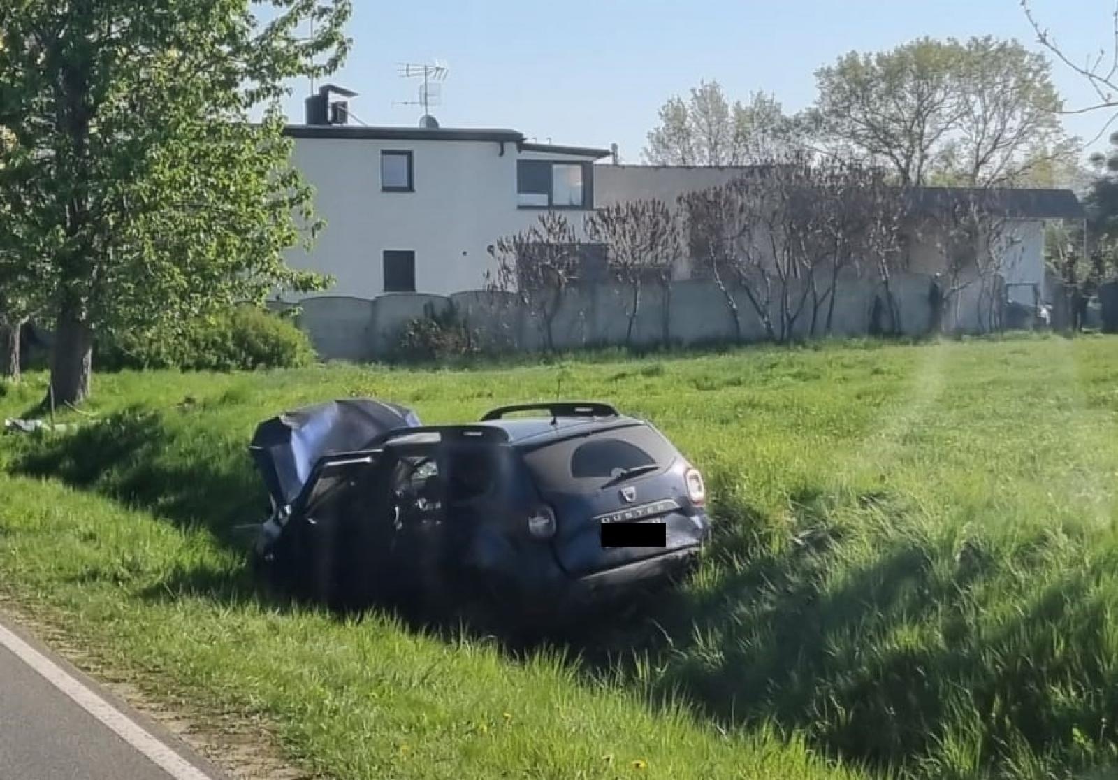 Zdjęcie w galerii na portalu naszraciborz.pl: Raport 998. Dacia i skoda zderzyły się w Babicach  wiadomości z regionu