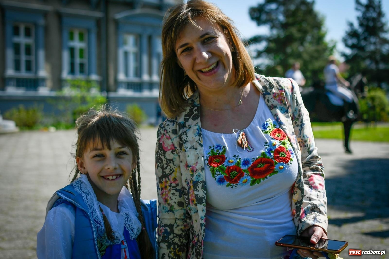 Zdjęcie w galerii na portalu naszraciborz.pl: Sołtys wymodlił słoneczną pogodę. Procesja na św. Floriana w Pogrzebieniu wiadomości z regionu