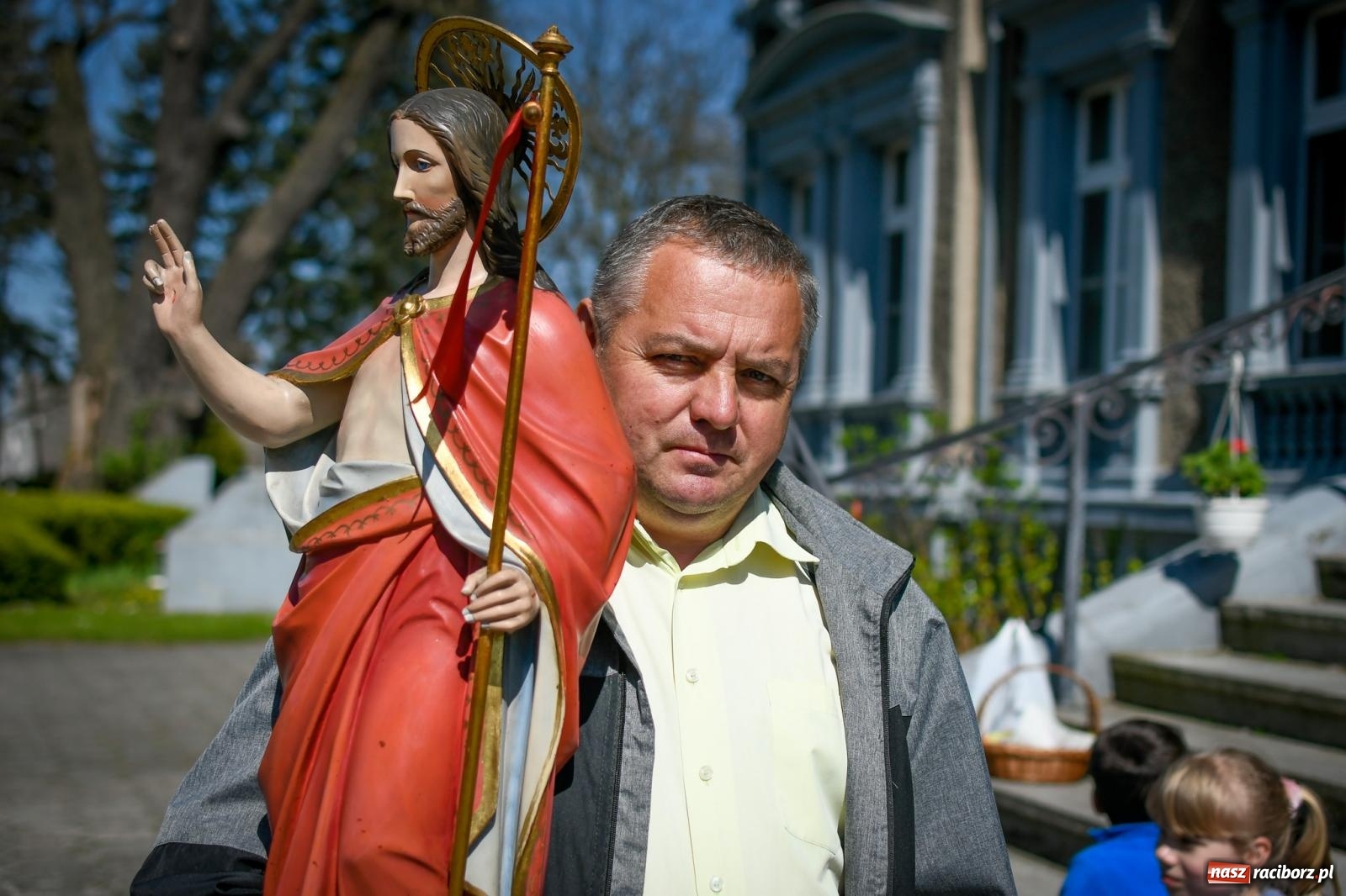 Zdjęcie w galerii na portalu naszraciborz.pl: Sołtys wymodlił słoneczną pogodę. Procesja na św. Floriana w Pogrzebieniu wiadomości z regionu
