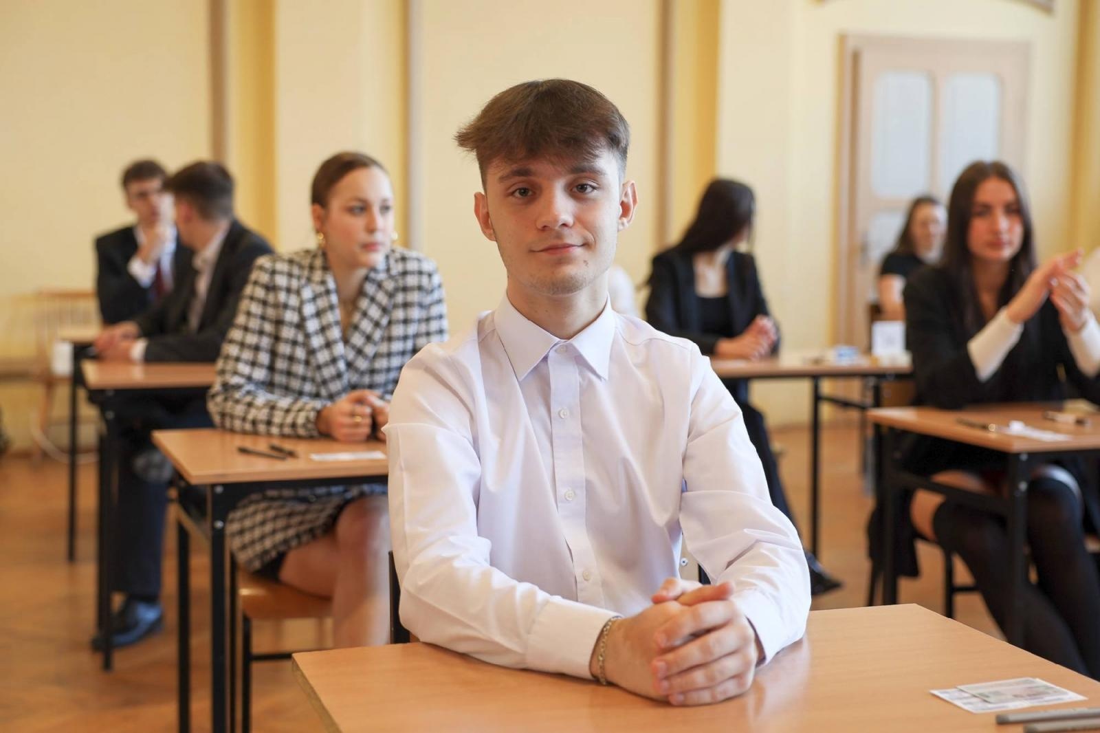 Zdjęcie w galerii na portalu naszraciborz.pl: Matura w raciborskim Ekonomiku [FOTO] wiadomości z regionu