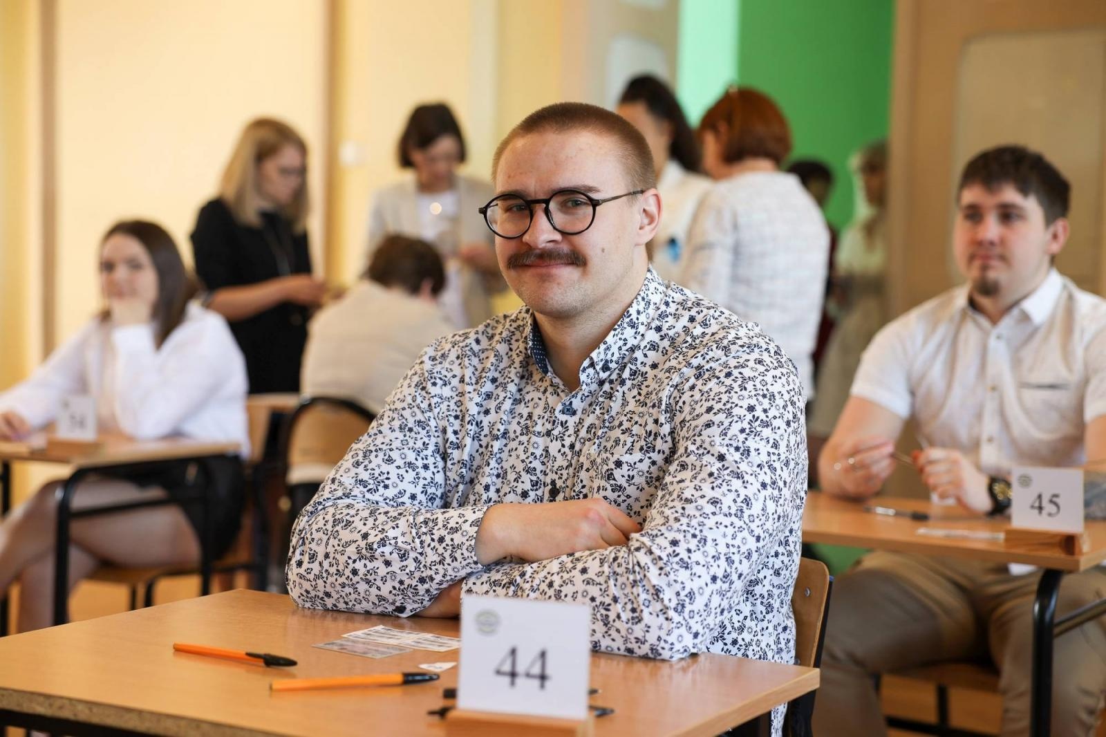 Zdjęcie w galerii na portalu naszraciborz.pl: Matura w raciborskim Ekonomiku [FOTO] wiadomości z regionu