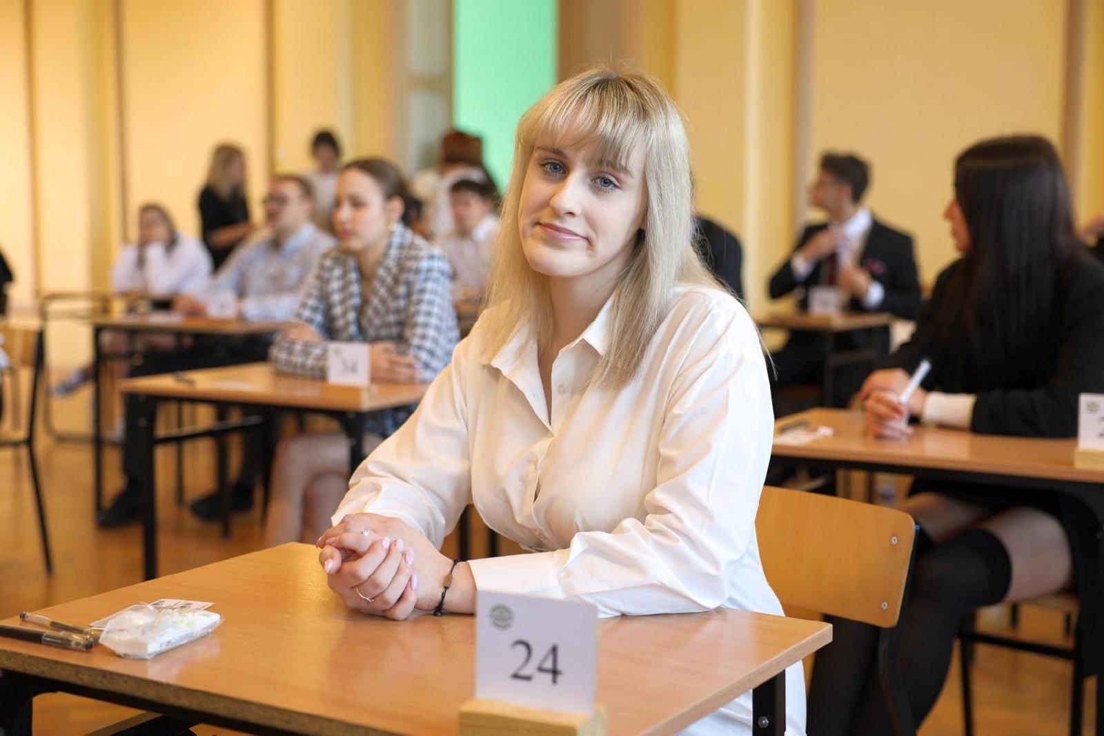 Zdjęcie w galerii na portalu naszraciborz.pl: Matura w raciborskim Ekonomiku [FOTO] wiadomości z regionu