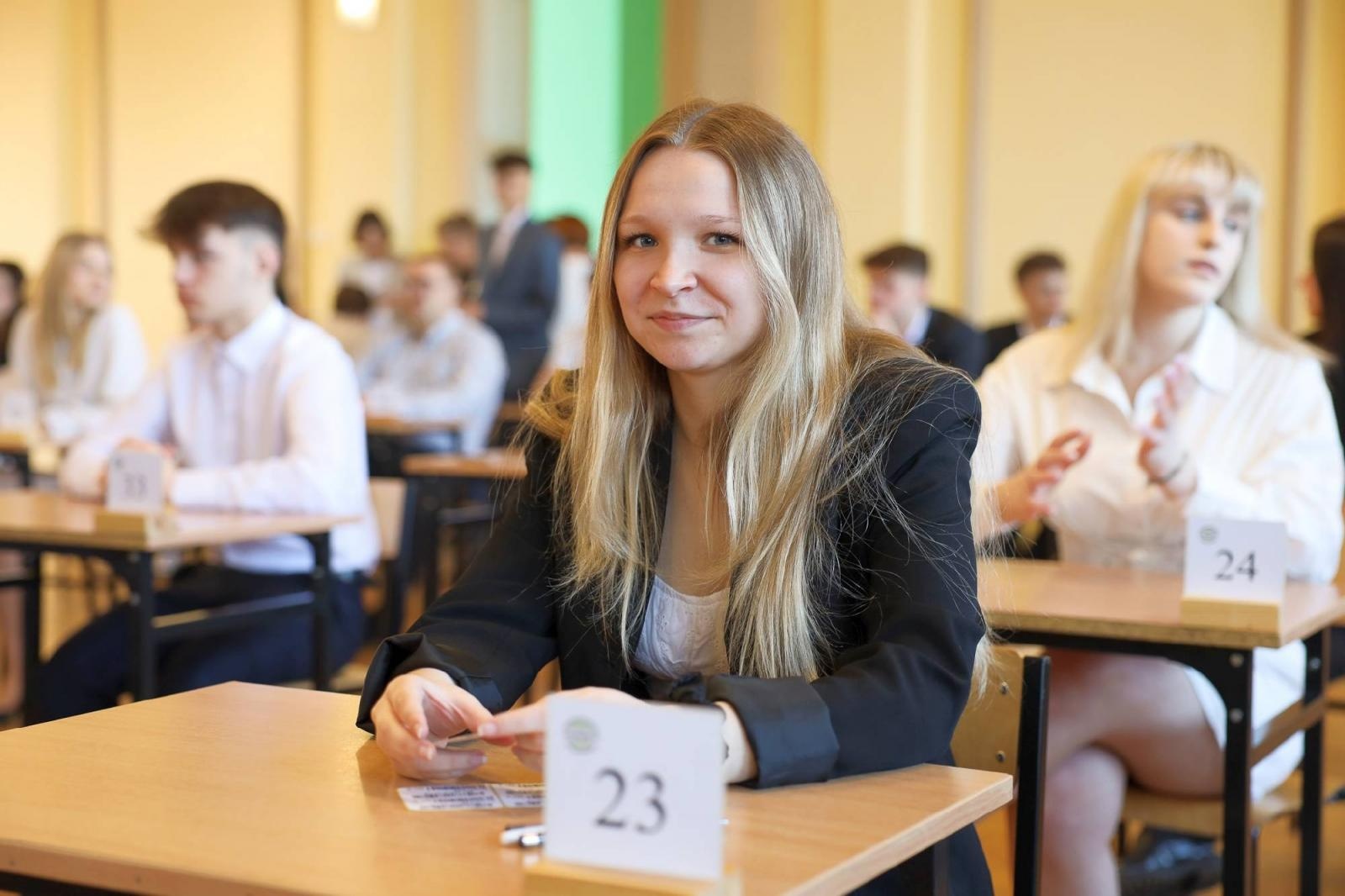Zdjęcie w galerii na portalu naszraciborz.pl: Matura w raciborskim Ekonomiku [FOTO] wiadomości z regionu
