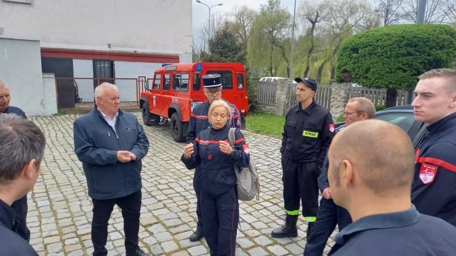 Zdjęcie w galerii na portalu naszraciborz.pl: Druhowie z Miedoni gościli strażaków z Francji wiadomości z regionu