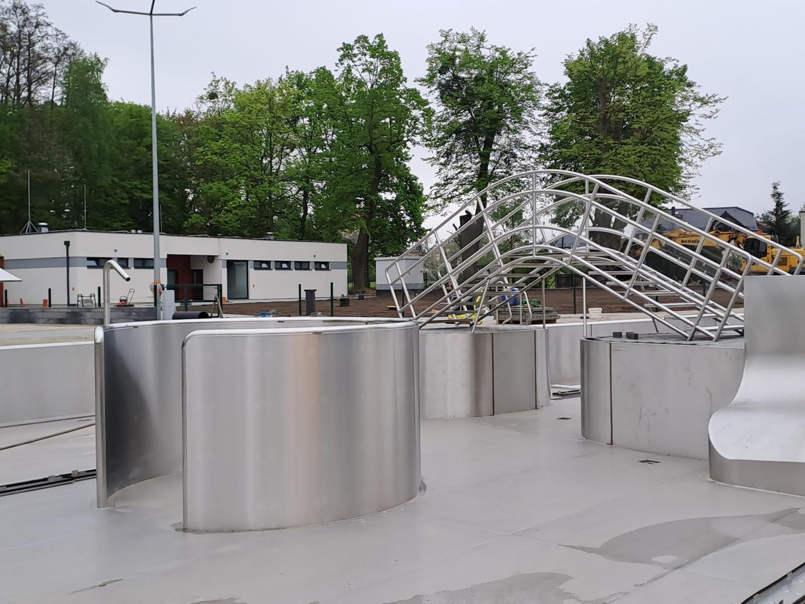 Zdjęcie w galerii na portalu naszraciborz.pl: Budowa nowoczesnego kąpieliska w Tworkowie na finiszu [FOTO] wiadomości z regionu