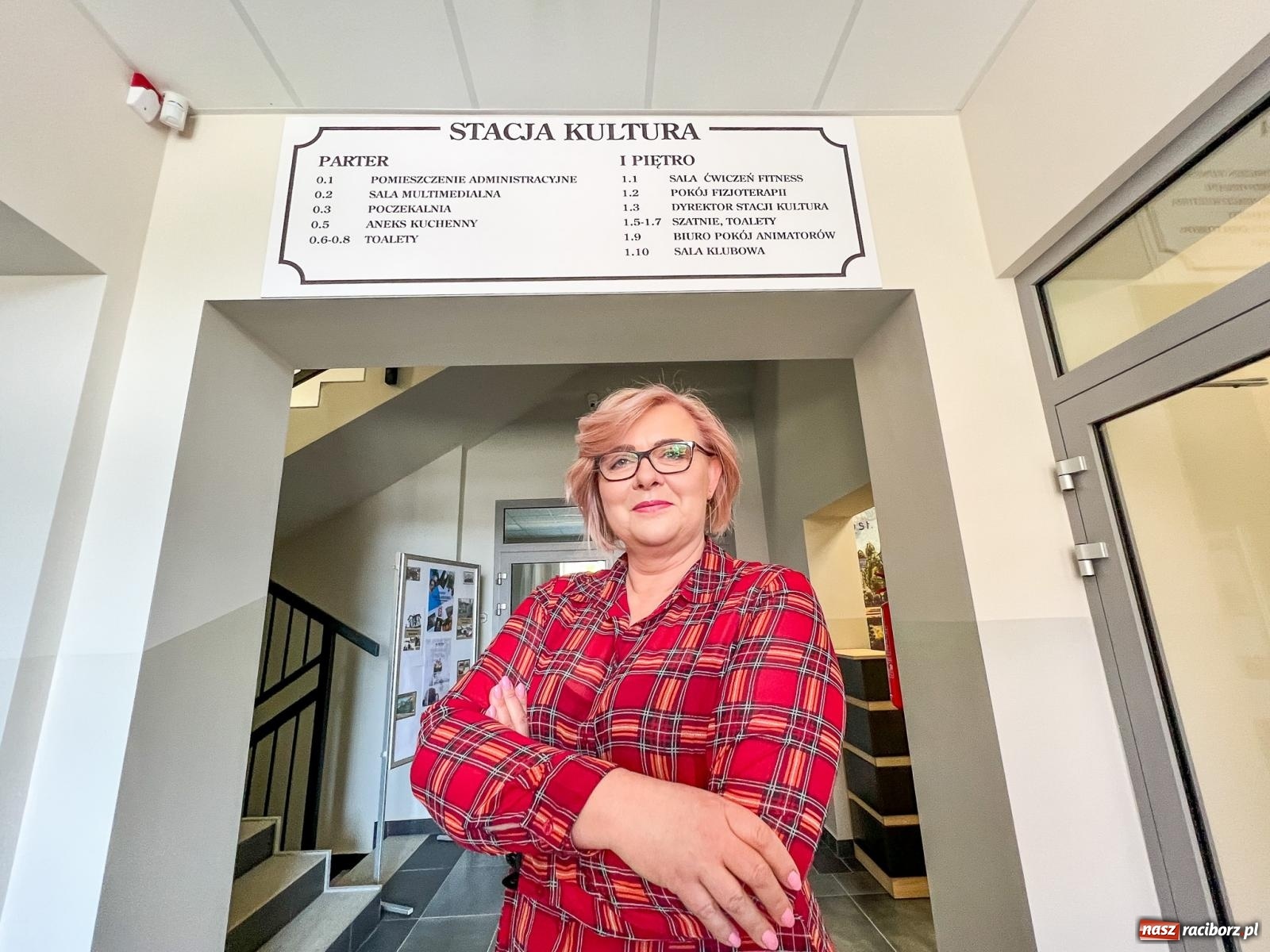 Zdjęcie w galerii na portalu naszraciborz.pl: Pietrowice Wielkie ruszają w nową podróż. Odnowiony dworzec stał się Stacją KULTURA [FOTO i WIDEO] wiadomości z regionu