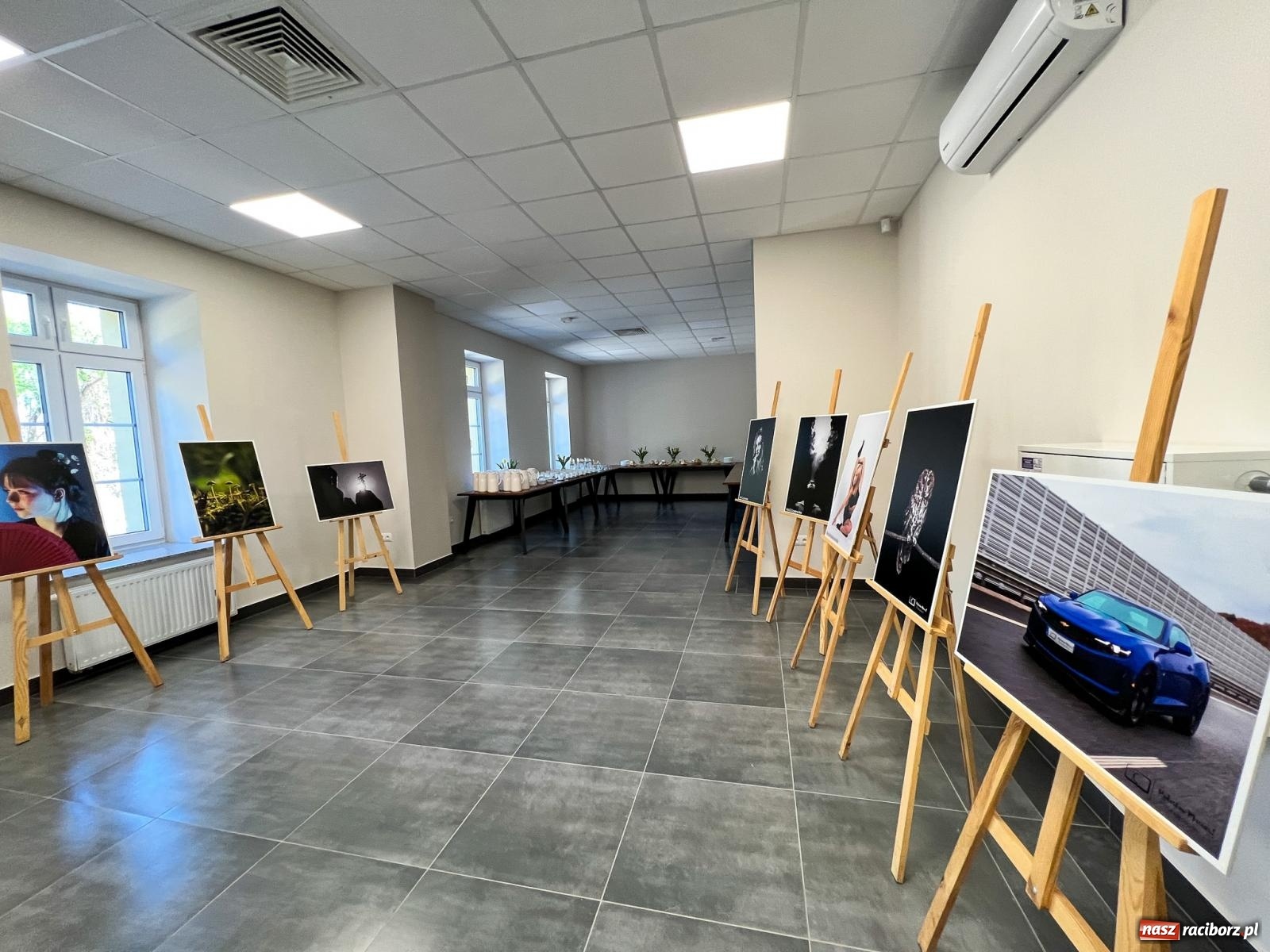 Zdjęcie w galerii na portalu naszraciborz.pl: Pietrowice Wielkie ruszają w nową podróż. Odnowiony dworzec stał się Stacją KULTURA [FOTO i WIDEO] wiadomości z regionu