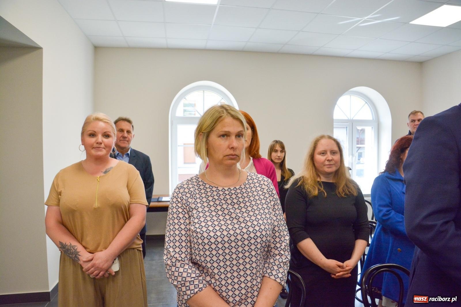 Zdjęcie w galerii na portalu naszraciborz.pl: Pietrowice Wielkie ruszają w nową podróż. Odnowiony dworzec stał się Stacją KULTURA [FOTO i WIDEO] wiadomości z regionu