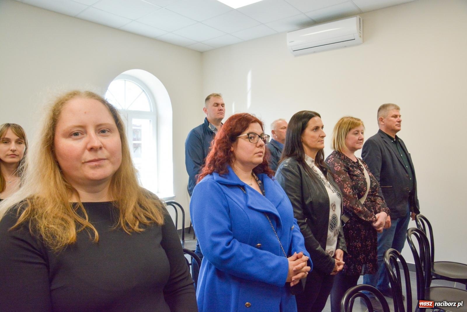 Zdjęcie w galerii na portalu naszraciborz.pl: Pietrowice Wielkie ruszają w nową podróż. Odnowiony dworzec stał się Stacją KULTURA [FOTO i WIDEO] wiadomości z regionu