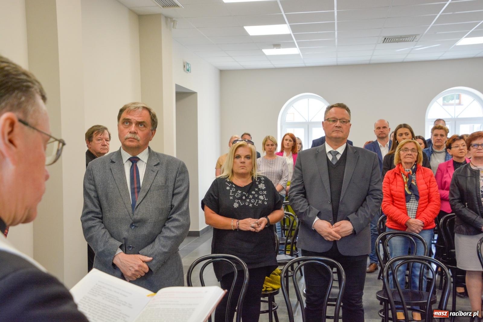 Zdjęcie w galerii na portalu naszraciborz.pl: Pietrowice Wielkie ruszają w nową podróż. Odnowiony dworzec stał się Stacją KULTURA [FOTO i WIDEO] wiadomości z regionu