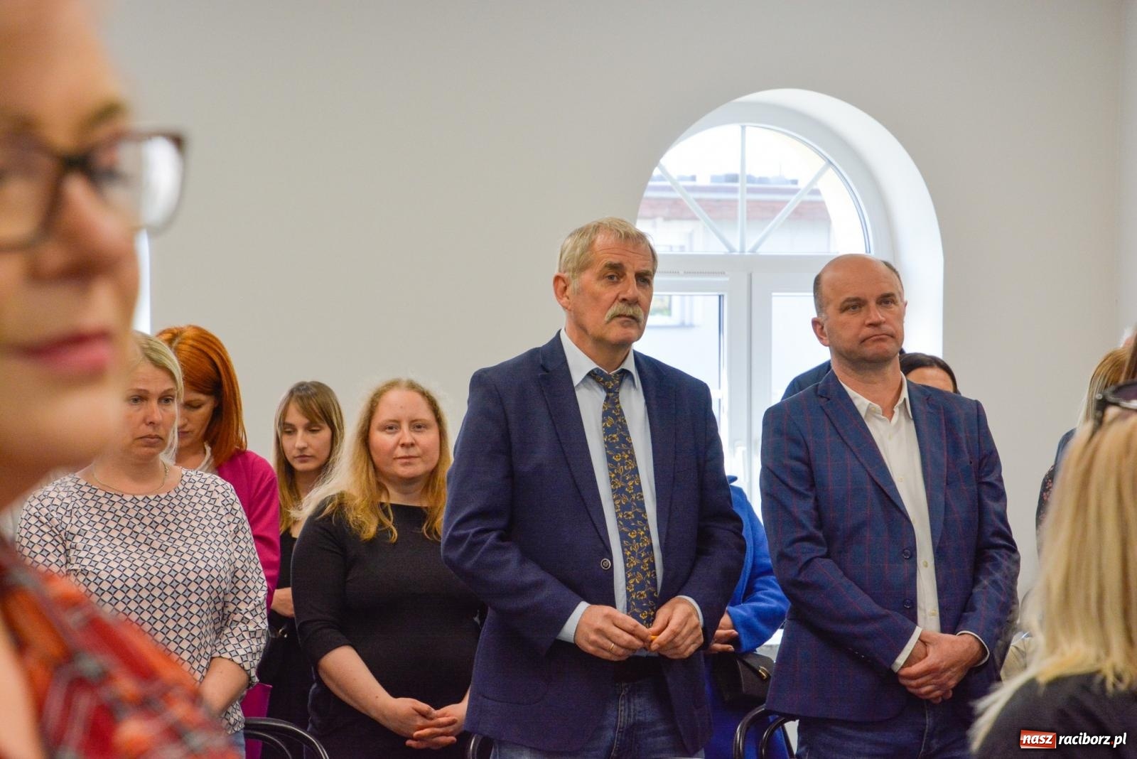 Zdjęcie w galerii na portalu naszraciborz.pl: Pietrowice Wielkie ruszają w nową podróż. Odnowiony dworzec stał się Stacją KULTURA [FOTO i WIDEO] wiadomości z regionu
