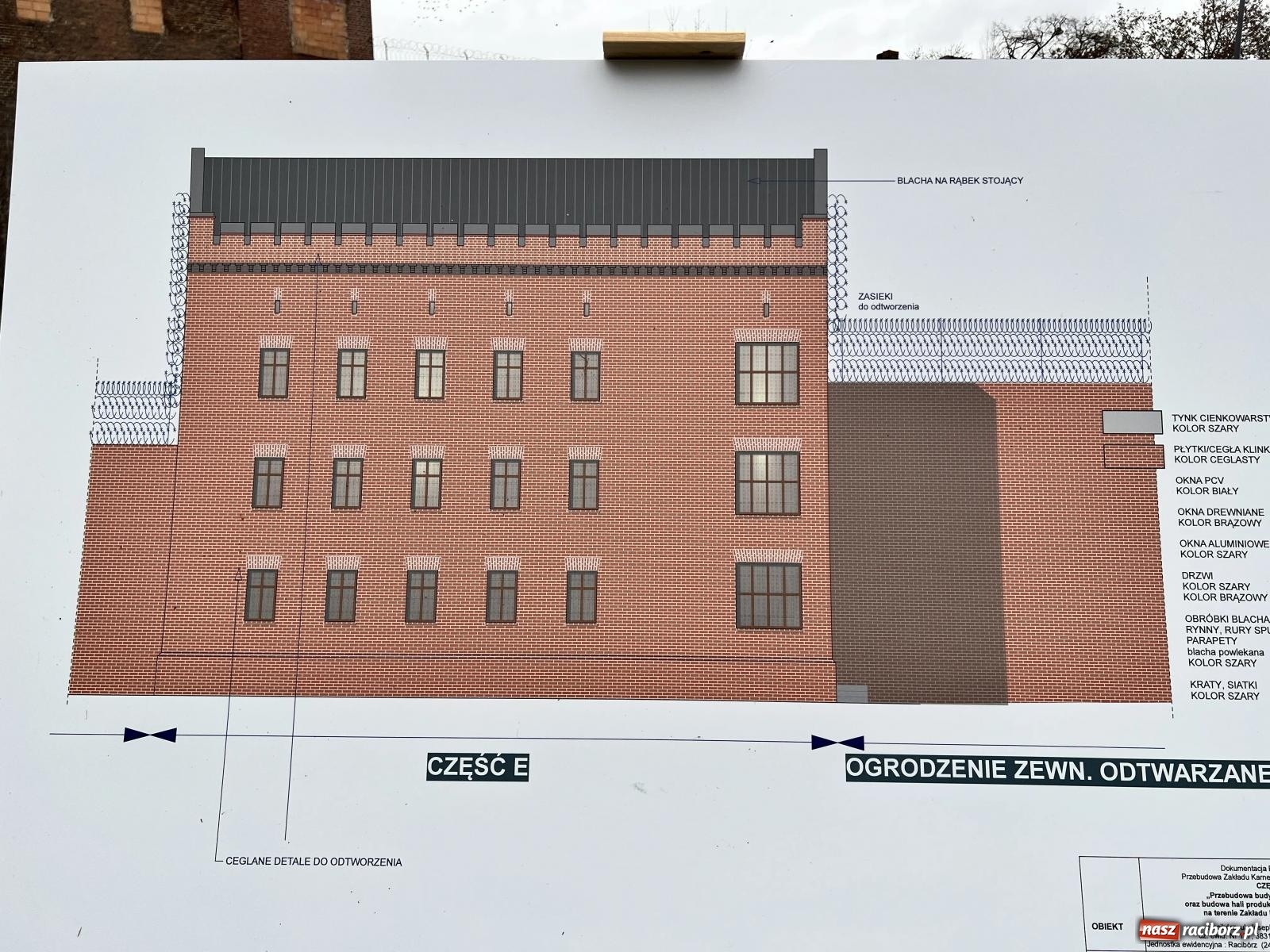 Zdjęcie w galerii na portalu naszraciborz.pl: Ruszyła rozbiórka starych budynków przy ZK. To część inwestycji wartej 30 mln zł wiadomości z regionu