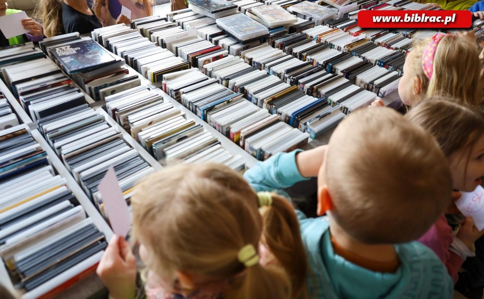 Zdjęcie w galerii na portalu naszraciborz.pl: Dzień Otwarty w Bibliotece wiadomości z regionu