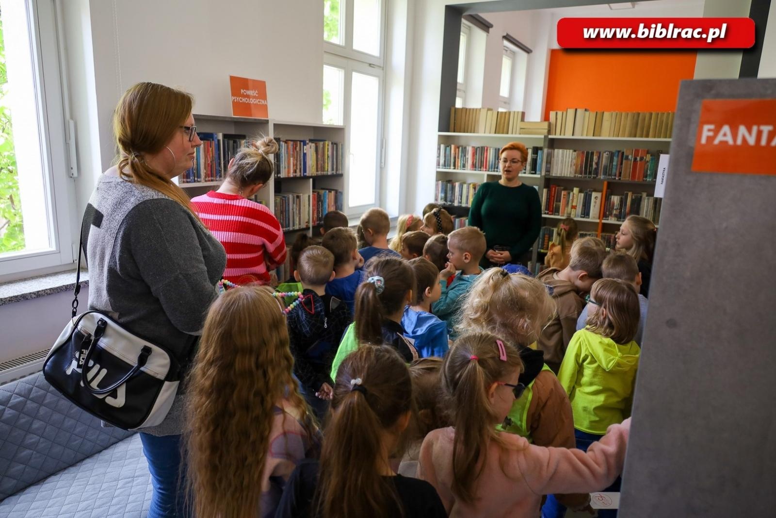 Zdjęcie w galerii na portalu naszraciborz.pl: Dzień Otwarty w Bibliotece wiadomości z regionu